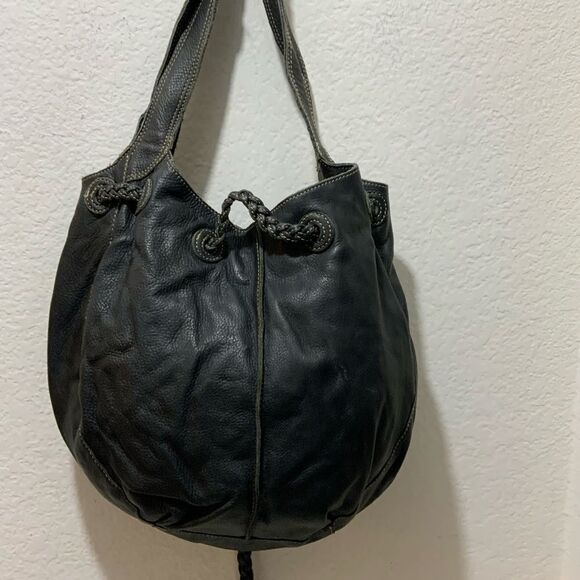 Fossil Black Leather Bucket Bag Braided Drawstring Shoulder Strap white stitches - Picture 4 of 16
